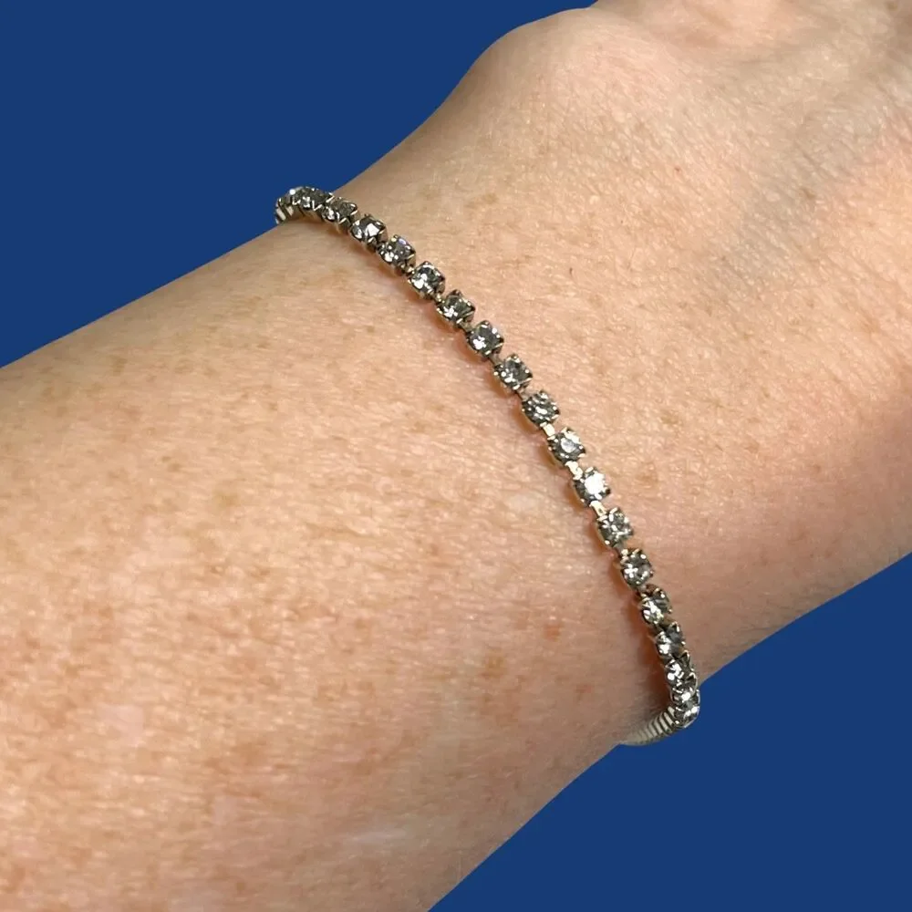 Vintage Tennis Bracelet Silver Tone Clear Rhinestone Dainty Evening Formal 8